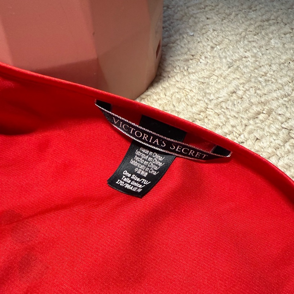Victoria's Secret Red Love Robe - Picture 3 of 3